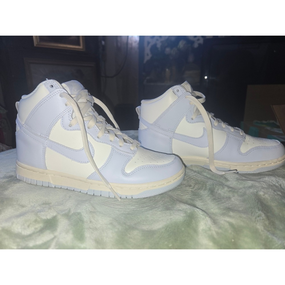 Nike Dunk High Football Grey Sail Womens Sneakers DD1869-102 Size 6.5